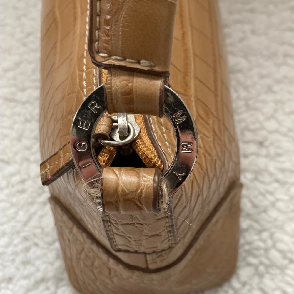 Tommy Hilfiger Tan Shoulder Bag with Alligator Print - Picture 6 of 9